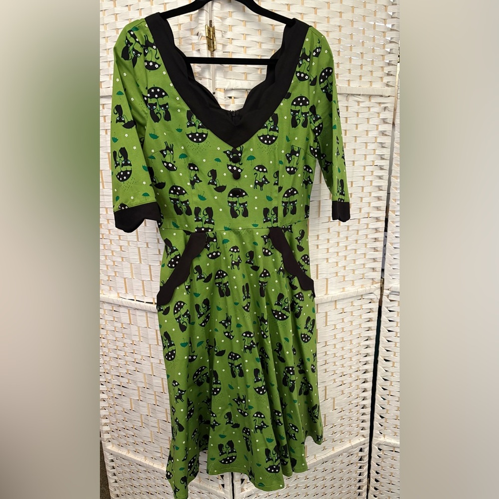 Voodoo Vixen Katniss Dress - Large Sold Out Online!! - Picture 3 of 7